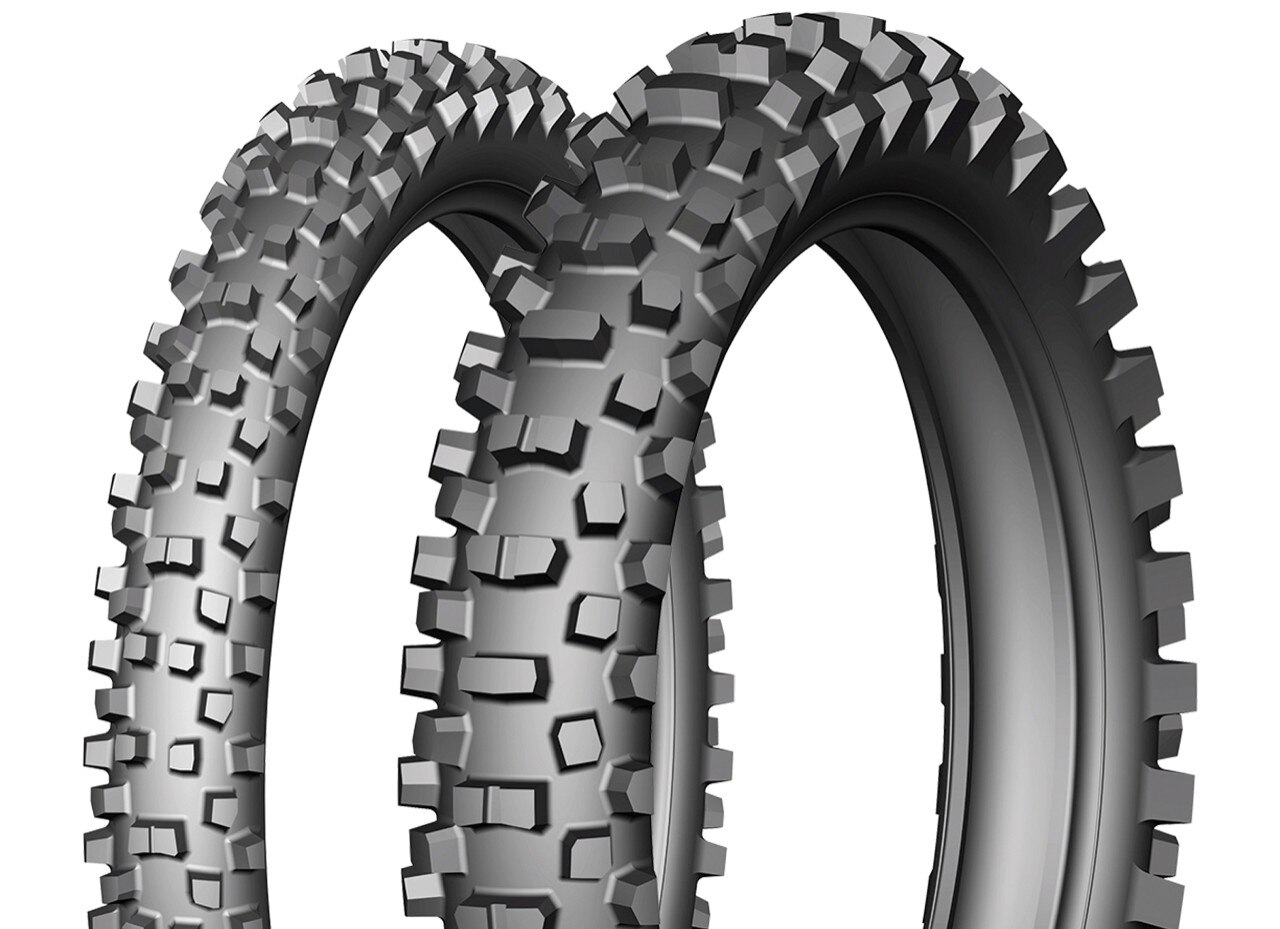 CST Tires CM 736 e CM 737
